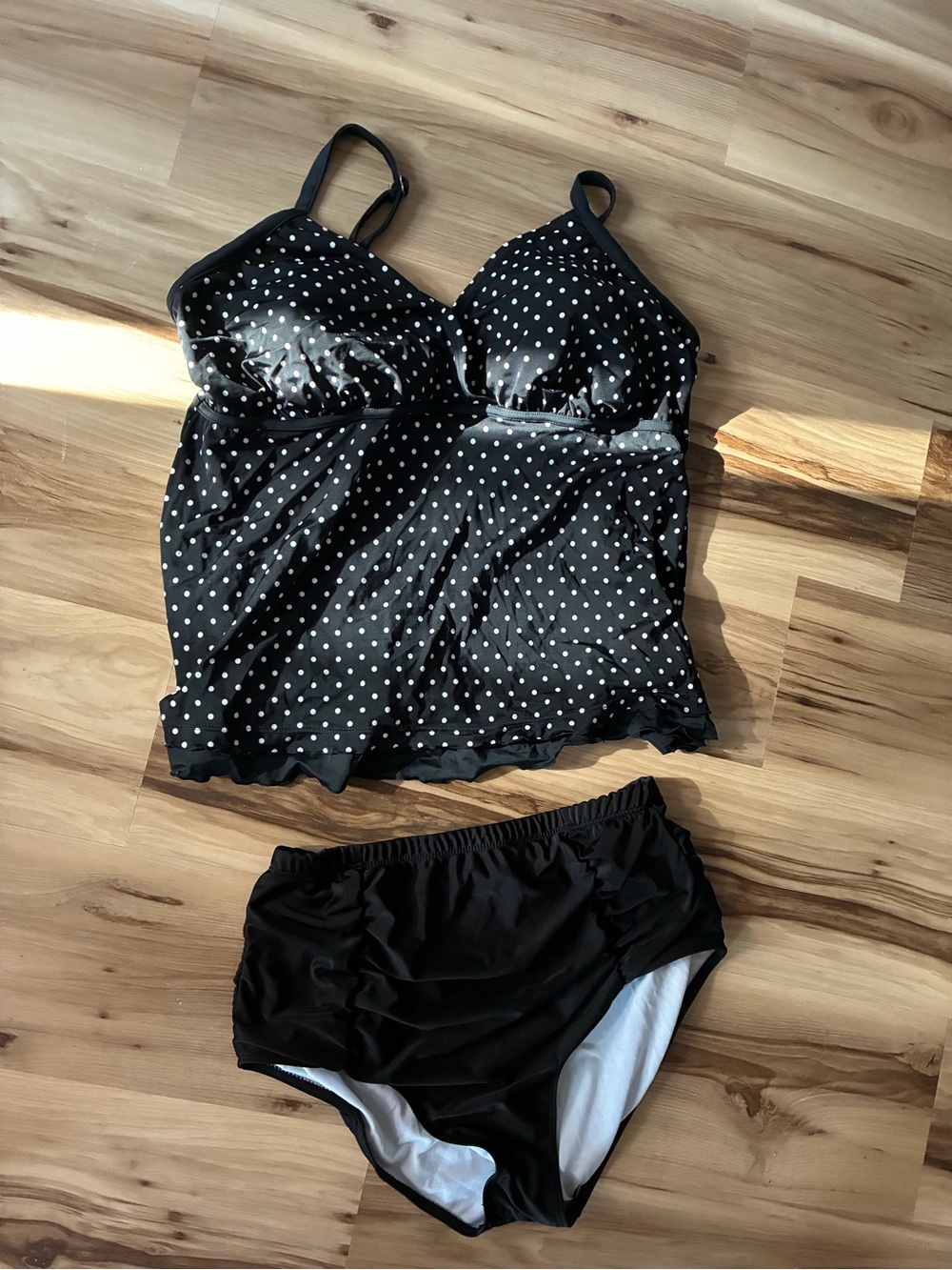 Black Polka Dot Tankini Set with High-Waist Briefs